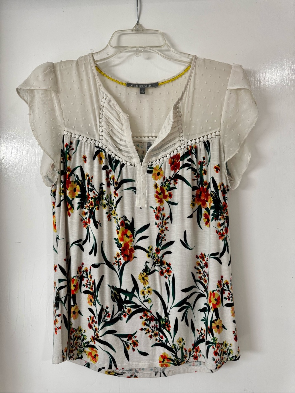 Daniel Rainn Ivory Floral Pintuck Ruffle Sleeve Blouse